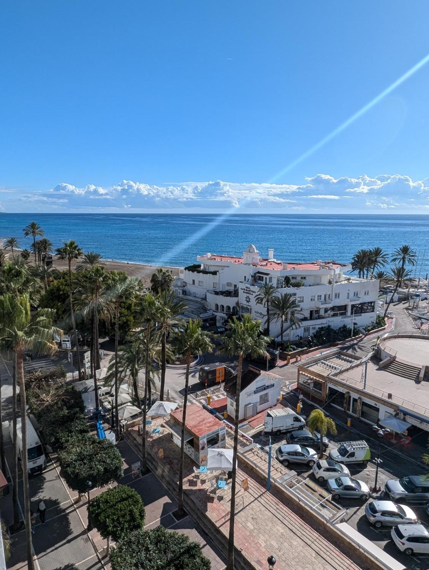 Waterfront In Heart Of Paseo Maritimo - Marbella! Apartment Marbella