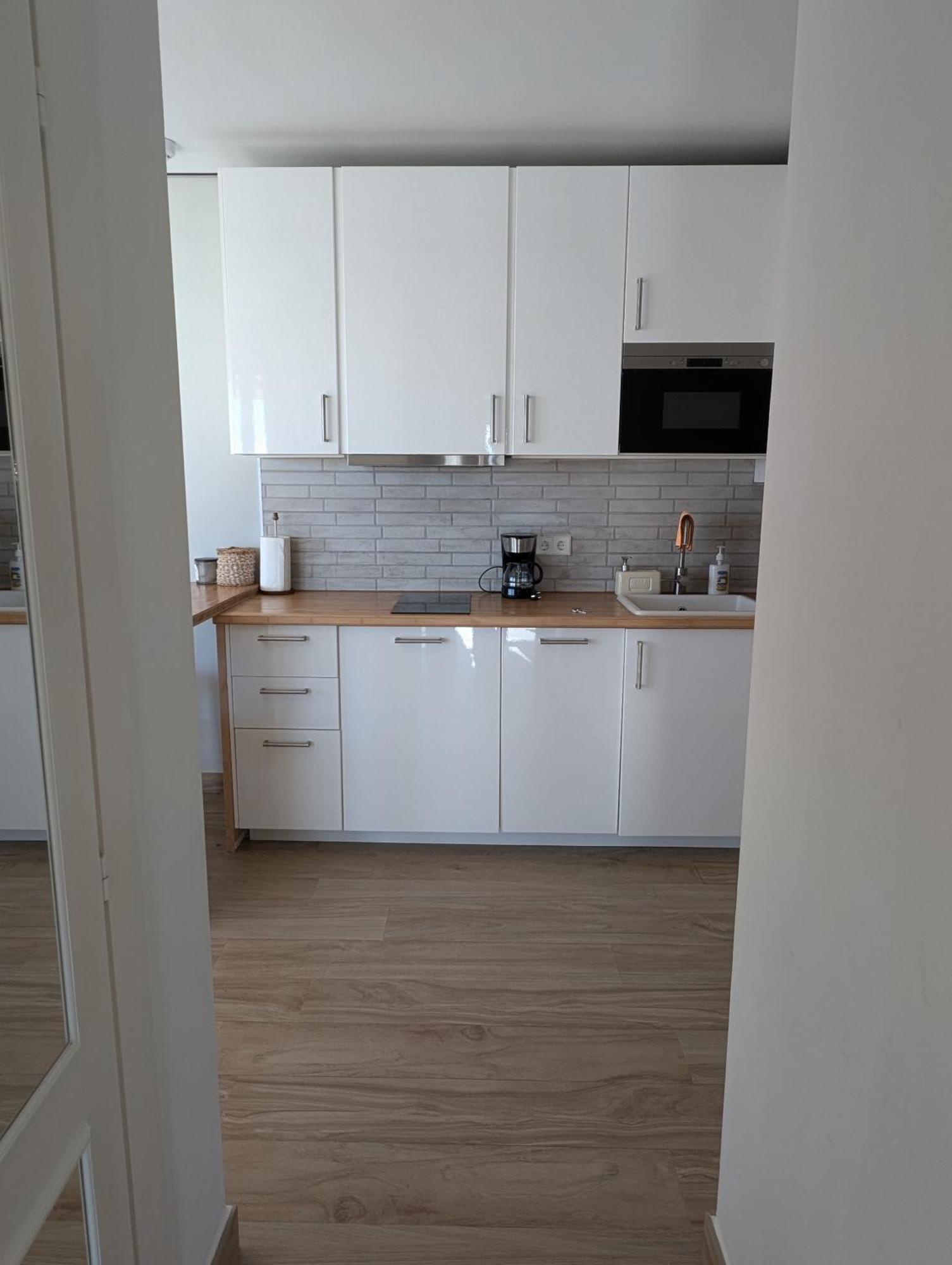 Waterfront In Heart Of Paseo Maritimo - Marbella! * Marbella