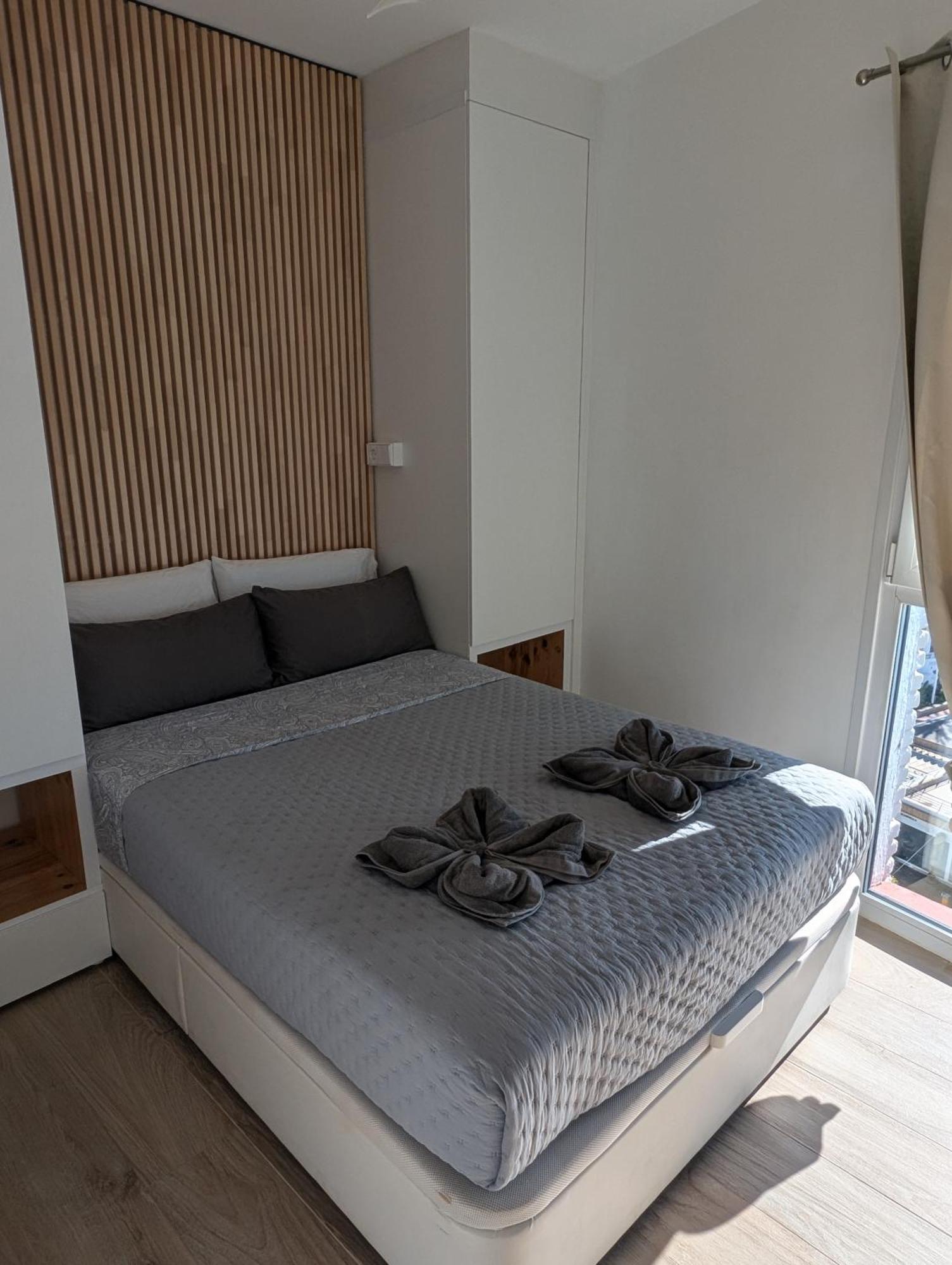 Waterfront In Heart Of Paseo Maritimo - Marbella! Appartement